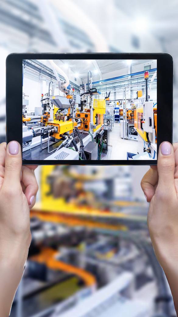 machinefabriek met weergave op tablet